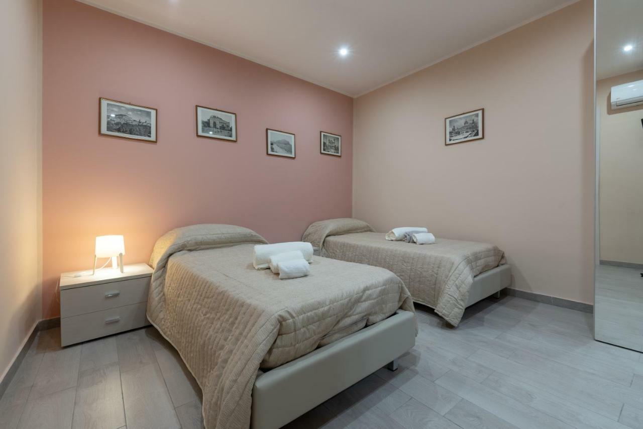 Atria Home - Alle Spalle Del Teatro Massimo Palermo Luaran gambar