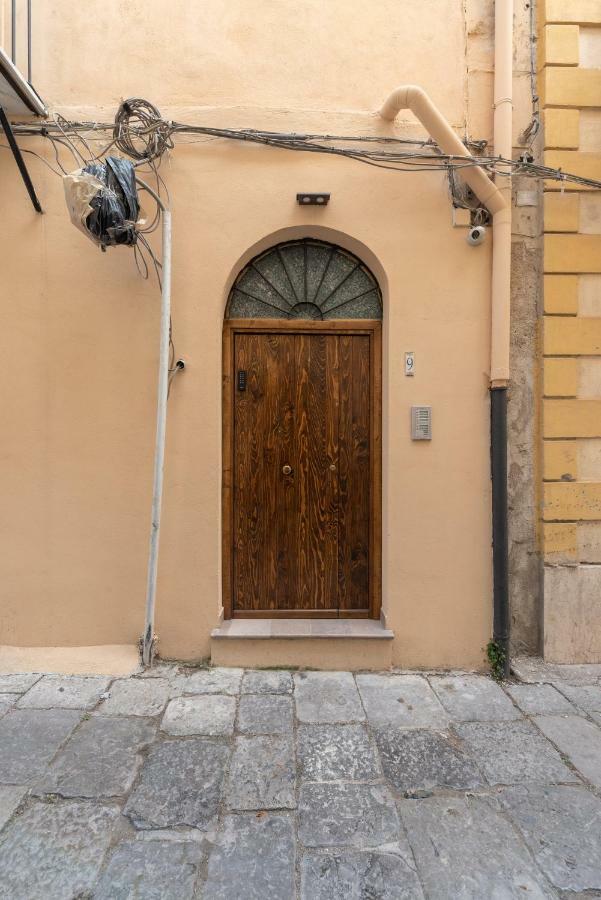Atria Home - Alle Spalle Del Teatro Massimo Palermo Luaran gambar